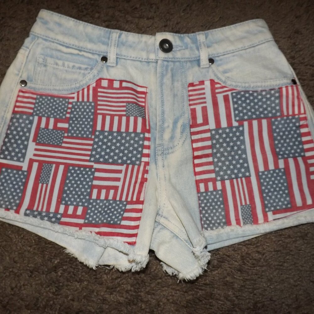 FOREVER 21 denim 4th of July flag print shorts size 24